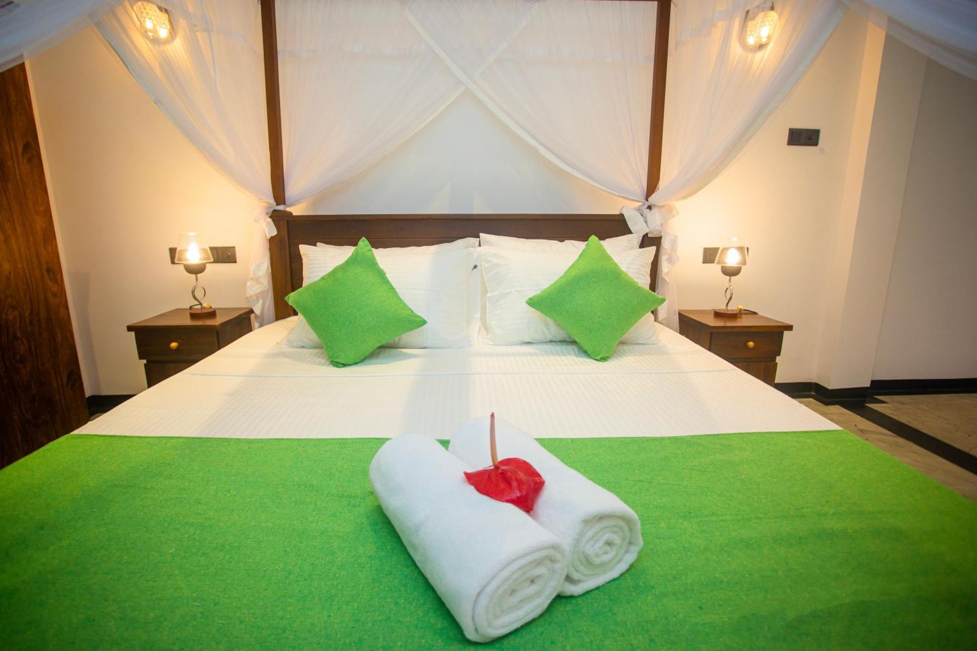 Villa Nine84 Mirissa Matara Esterno foto
